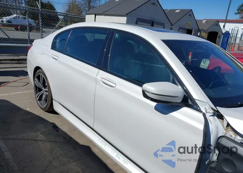 2017 BMW 740I z USA, uszkodzony, nr VIN WBA7E2C38HG741238